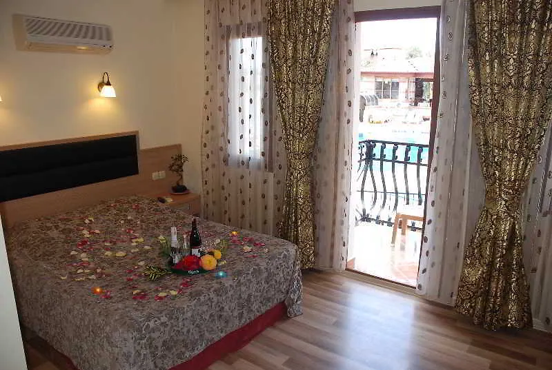 Magic Tulip Beach Hotel Oludeniz 3*,