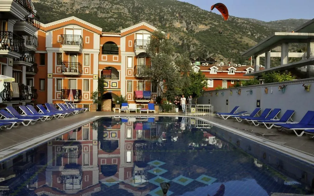 Magic Tulip Beach Hotel Олудениз