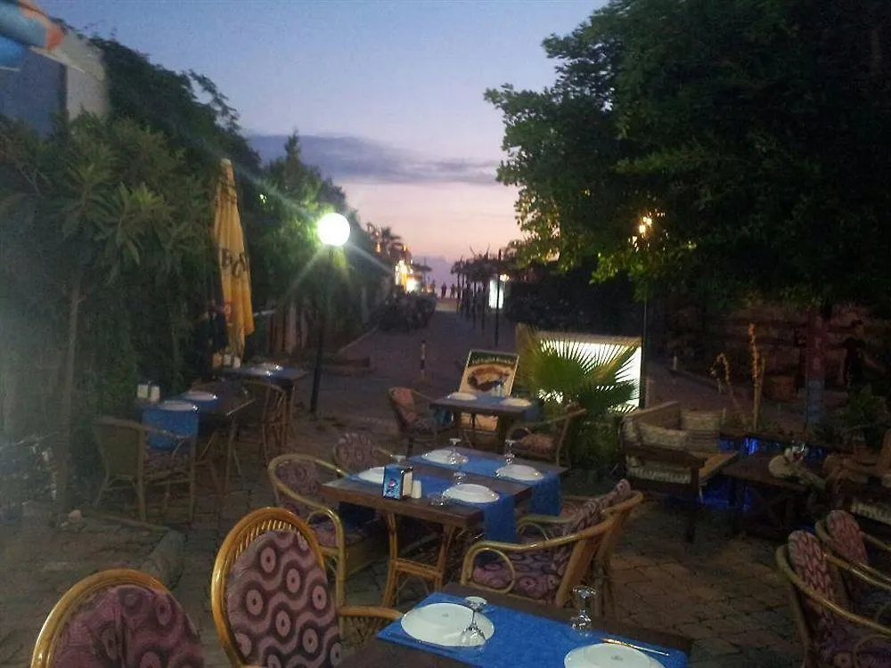אולודניץ Magic Tulip Beach Hotel