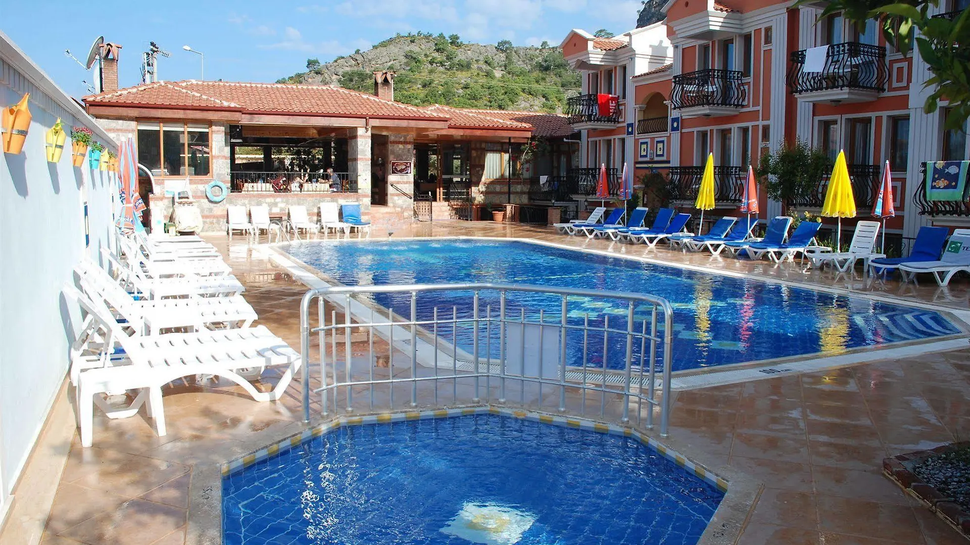 אולודניץ Magic Tulip Beach Hotel