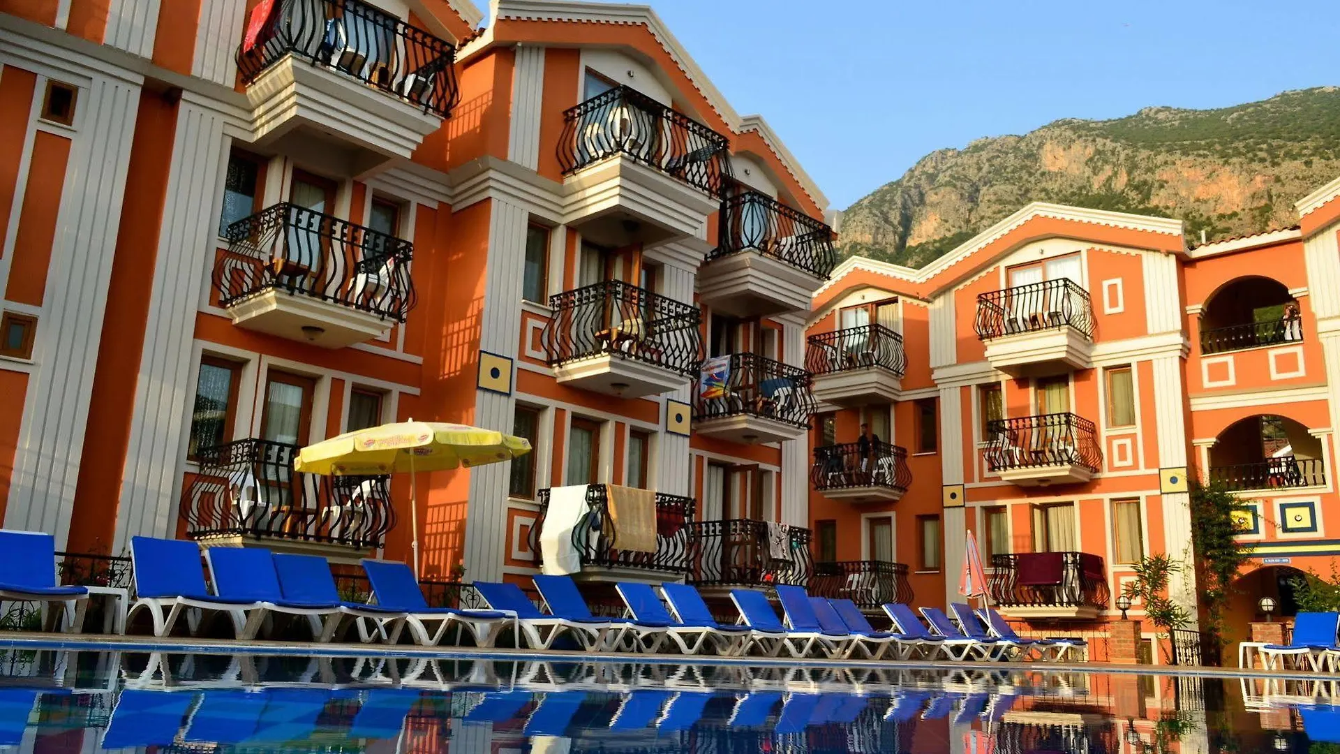 אולודניץ Magic Tulip Beach Hotel